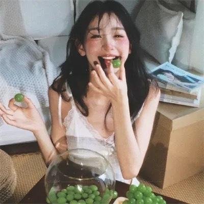 荒林艳骨